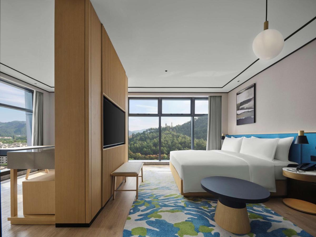 Hilton Garden Inn Huzhou Anji Phoenix Mountain Екстер'єр фото